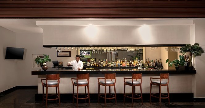LOBBY BAR Krystal Monterrey Hotel Monterrey