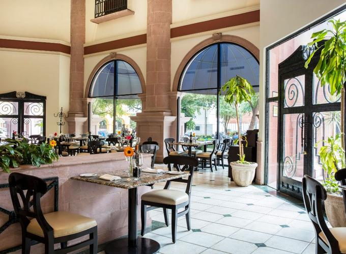 Café Flores Restaurant Krystal® Monterrey Café Flores Restaurant Krystal® Monterrey