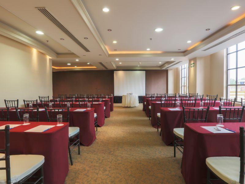 BUSINESS CENTER Krystal® Monterrey  BUSINESS CENTER Krystal® Monterrey